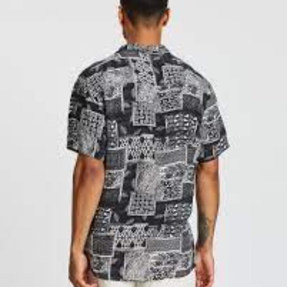 COTTON ON Tribal Squares Hawaiian Island Short Sleeve Shirt NWT - Picture 12 of 15